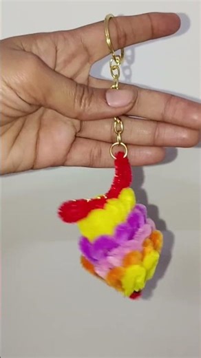Cute Handmade Pipe Cleaner Keychains ✨🧶 | DIY Craft Shorts