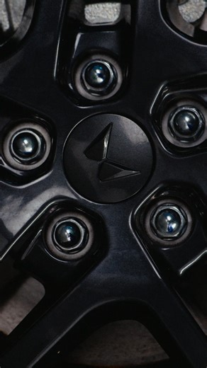 The New Bolero Neo is here — bold design, R16 alloys, and RideFlo comfort for the smoothest drive yet. | Mahindra Bolero