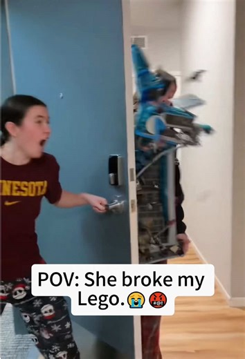 Epic LEGO Fails: Hilarious Construction Blunders