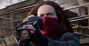 Universal releases new TV trailer upcoming Sci Fi film Mortal Engines London apocalypse