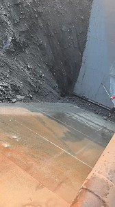 Video of a cargo ship unloading ore at the canal dock #ore #self-unloading ship #canal | Unloading Sailors