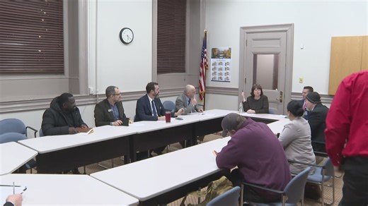 Lewiston councilor facing charges resigns