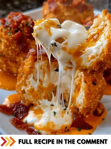 Buffalo Chicken Bacon Loaded Mozzarella Bombs Ingredients: 1 lb ground chicken 1 cup buffalo sauce 8 oz block mozzarella cheese (cut into cubes) 1 cup cooked bacon, crumbled 1 cup breadcrumbs (panko or regular) 1 cup flour 2 large eggs (beaten) 1 tsp garlic powder ........................ Full Recipe in Coʍmеոτ 💬 | Cook By Book