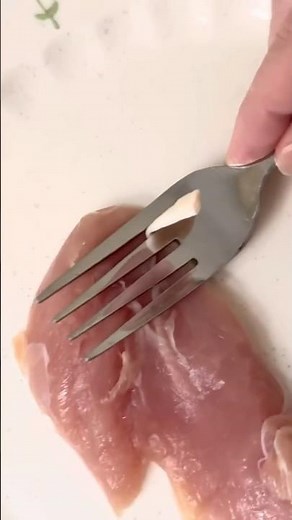 BEST HACK to Remove Tendon from Chicken Tenderloin (FAST & EASY!) #hack #frugalcooking #easyhacks