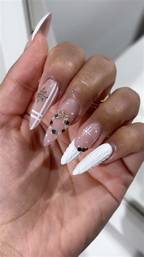 the dreamiest white christmas nails ❄️🕯️ i did a white plaid nail white a gold chrome snowflake, a green   red rhinestone wreath with tiny gold bow, a cozy white sweater french tip nail with snowflakes and red & green crystals♥️🎄 would you wear these white christmas nails for the holidays? save this for you nail appointment & share with your nail bestie 💌 #whitechritmasnails #christmasnails #christmasnails2025 #holidaynails #holidaynailart