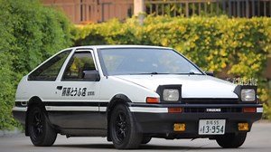 丰田AE86，它真的是一台卡罗拉吗？