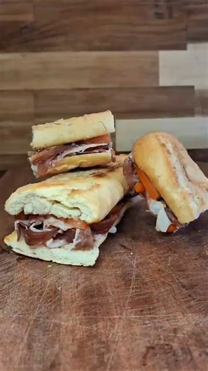 El MEJOR bocadillo de jamón crujiente en 5 minutos 🥖🔥