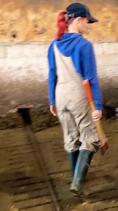 Checking Cows and Tail Trims | Jason & McGrath