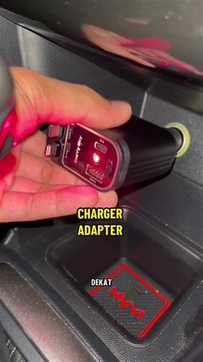 Car charger adapter ni memang nice siap ada rgb light bintang lagi ! #carcharger #chargeradaptor #charger