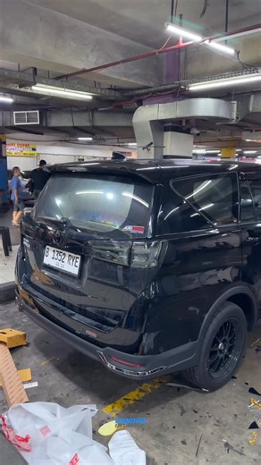 Candra Otomotif on Instagram: "INNOVA REBORN 2026 UPGRADE BODYKIT VENTURER & STOPLAMP BMW STYLE ☑️ INSTALL - BODYKIT VENTURER FACELIFT ORIGINAL - STOPLAMP BMW STYLE - BALANCE ARM THAILAND - RETRACK SPION LIPAT OTOMATIS - LED HEADLAMP LAMPU DEKAT - LED HEADLAMP LAMPU JAUH - LOGO TOYOTA HITAM DEPAN BELAKANG THANKS BOSQUE SUDAH UPGRADE INNOVA NYA DI CANDRA OTOMOTIF 🙏🏻 YANG MAU UPGRADE JUGA BISA LANGSUNG WHATSAPP KE NO. 0822-6032-5987 THANKS BOSQUE 🙏🏻"