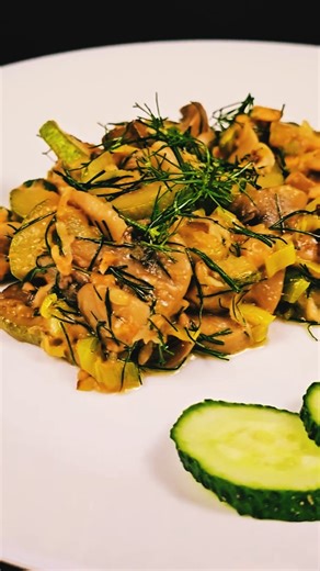 The BEST Zucchini Mushroom Recipe | Healthy 15-Minute Meal