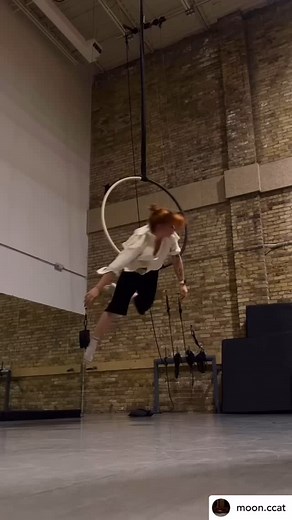 Beautiful balance play from @moon.ccat! ⭐️ #aerialhooptricks | Aerial Hoop Tricks