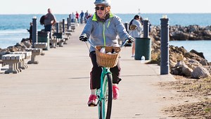 Florida freaks out over snow and cold while Northeast laughs