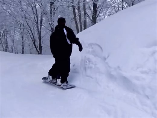 【向井康二】ins更新：滑雪继续