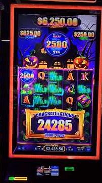 1st Massive Win on Boo Bucks Slot Machine!