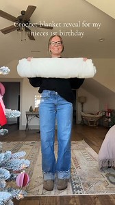 Pattern 👉🏻 https://patternshere.com/unlock/?pattern=retro-flower #crochet #crocheting #crochetlove #crochetcommunity #crochetpattern #crochetinspiration #grannysquare #crochetblanket #crochet #crocheting #crochetersofinstagram | Crochet Tutorial