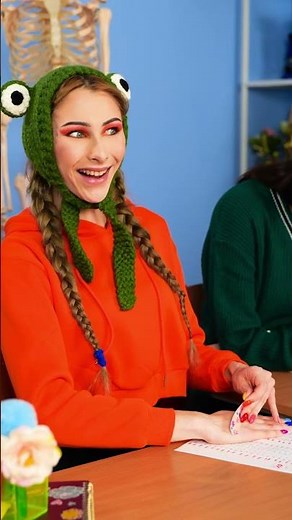 Sneaky ways to cheat on a math test... or not? 🤔📚