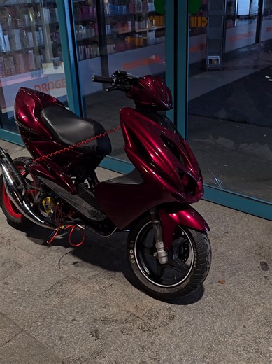 Police Can't Catch This Unique Aerox 70cc Stunt