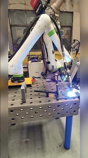 3D Robotic Welding | Precision Multi-Axis Welding Automation by AGR Robotics #shorts