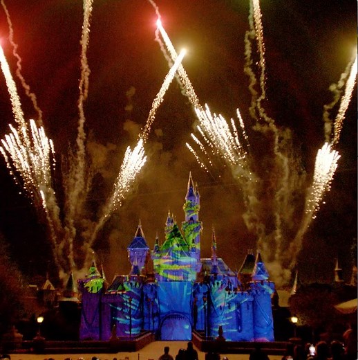 There's nothing more magical than a trip to Disneyland! | Mickey Mouse