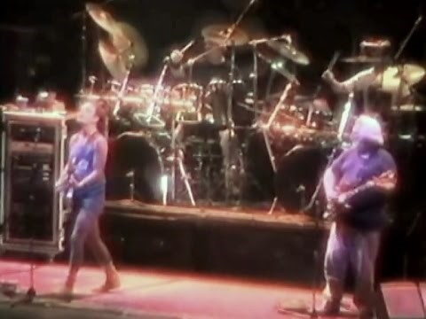 Truckin' ~ (2 cam) - Grateful Dead - 9-20-1988 Madison Sq. Garden, NY (set2-07)