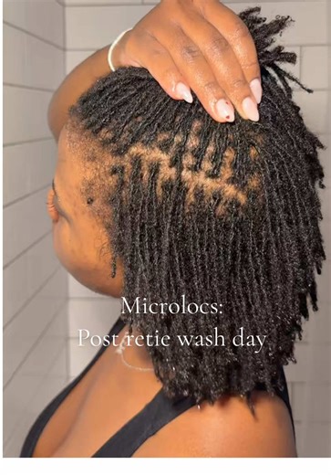 Wash day essentials: green tea water (optional), @Suave.US clarifying shampoo, and @SheaMoisture Strengthen & Restore for healthy microlocs ✨🌱 • • • #microlocsretightening #washdayessentialsmicrolocs #healthylocs #scalpcareroutine #locmaintenancetips