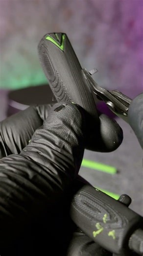 Building the V-22 Osprey 🚁✈️ 3D Printed Tiltrotor (Black/Green) 🟢⚫ #Shorts