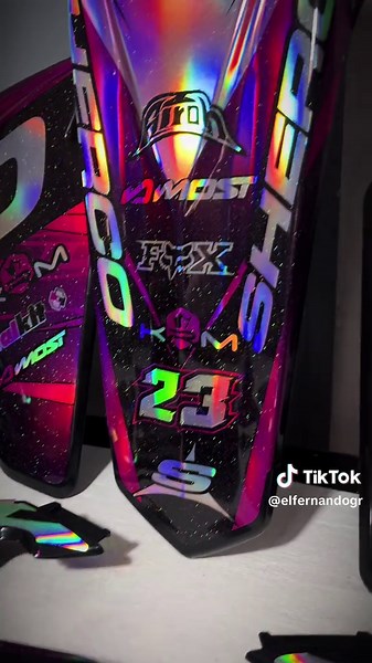 Adhesivos personalizados para todo tipo de motos! Encarga tu kit al 628060713