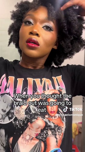 My braid out didn’t not fall off the bone! #naturalhair #braidout #curly #naturalhairstyles