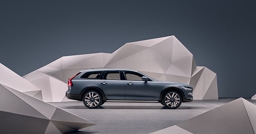 Volvo V90 Cross Country – the luxury estate designed for exploration | Volvo Cars