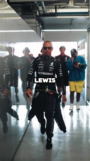 Lewis Hamilton pit stop fail. #usa