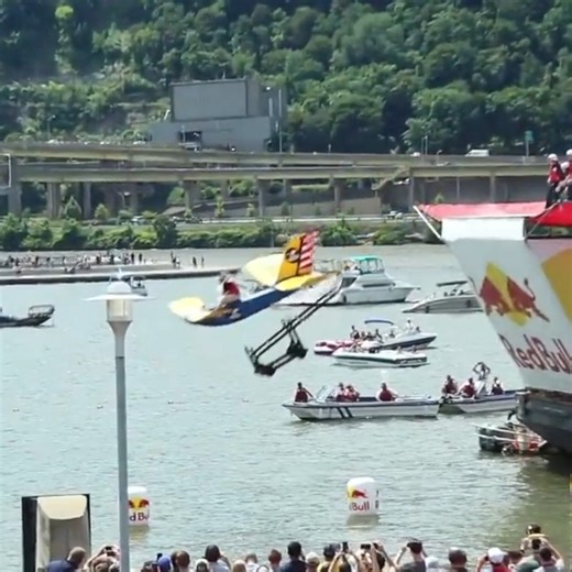 The Pittsburgh Red Bull Flugtag! | Flite Test