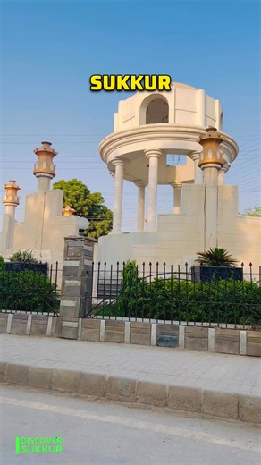 Discover Sukkur | ‎صبح صبح سکھر شئر کے اک چوہرائے کا دلکش نظارہ ❤️🌸 #𝗗𝗶𝘀𝗰𝗼𝘃𝗲𝗿𝗦𝘂𝗸𝗸𝘂𝗿‎ | Instagram