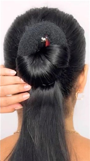 1 Minute Perfect Donut Bun Hairstyle 😍 | Easy Bun Tutorial for Beginners #shorts