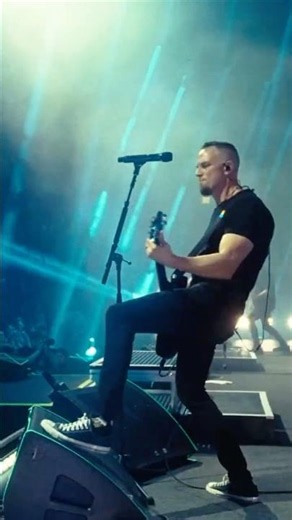 #marktremonti is addicted to amps 🔊