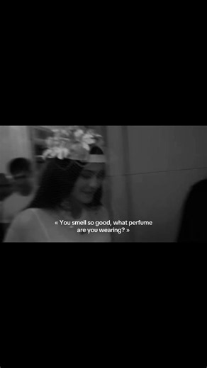Prada Paradoxe perfume — which scent is she wearing?