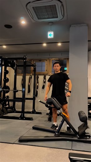 KEEP ON FITNESS/キープオンフィットネス | バックエクステンションマシンの使い方 背中に効かせるやり方とお尻に効かせるやり方を説明します🙆 個人の目標にあったトレーニングをして理想の身体を作りましょう🏋️‍♂️キープオン！継続は力なり🤝 \まずは無料体験から、お気軽にどうぞ！/... | Instagram