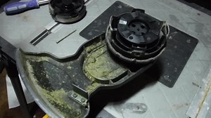 How To Respool the Dewalt DCST920 V.4 String Trimmer