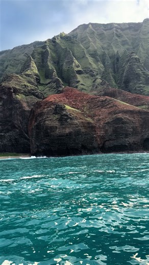Exploring the Blue Waters of Kauai, Hawaii
