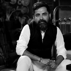 Our first Band Baajaa Bride this season is from a small village with a big story. Meet Babita Phogat, one of India’s finest female wrestlers with three Commonwealth wins under her belt. The girl immortalised in Aamir Khan's ‘Dangal’. The girl who came from a family of wrestlers, whose father looked at his daughters and said, 'Why not?' ‘Why shouldn't girls do what the boys are doing?’ ‘Why shouldn't they be just as strong as sons?’ ‘Why can't girls make a father and a nation proud just as much a