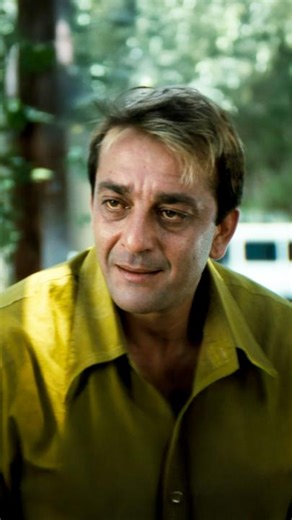 22 years since a film taught us jaadu ki jhappi and did a mast kaam 🫂💙 #22YearsOfMunnaBhaiMBBS | Prime Video