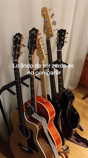 Guitarra | Acorde | Fácil on Instagram: " Toca la guitarra como un profesional. Contenido diario.  Entra ahora a mi curso a través del enlace en mi perfil y empieza a tocar como un profesional朗 . @guitarra.para.principiante @guitarra.para.principiante @guitarra.para.principiante . . #guitarra #music #musica #tutorial #acustica #tablatura #cover #requinto #guitar #talento"