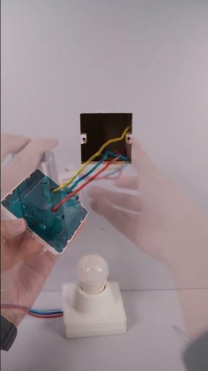 Wiring a Smart Outlet | Replace a Traditional Socket