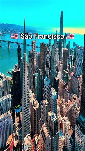 São Francisco é uma das cidades mais icônicas da Califórnia, famosa por suas colinas, bondinhos históricos e pela imponente Golden Gate Bridge. Com uma cultura vibrante, bairros cheios de personalidade e vistas incríveis da baía, a cidade mistura tecnologia, arte e diversidade em um cenário único. #SanFrancisco #GoldenGate #California #TravelUSA #unitedstates