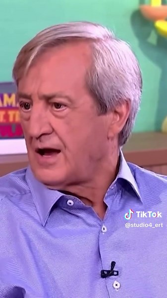 Ο Σωτήρης Τζεβελέκος στον καναπέ του ΣΤΟΥΝΤΙΟ 4! #ΕΡΤ1 #studio4_ert @ertofficial