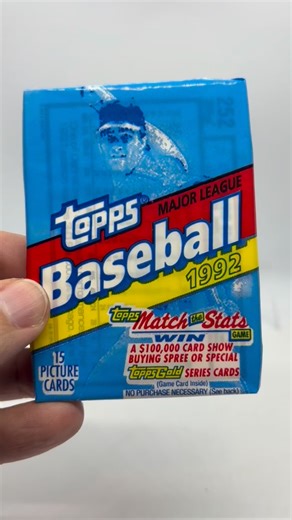 Loading up another pack of 1992 Topps! Let’s rip😄 | 1 Pack A Day Habit