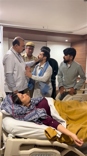 Harsh Beniwal on Instagram: "Lapata ladies w/ @salonayyy Cc: Old british show"