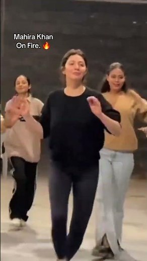 Mahira Khan Dance | On fire | Mera Piya ghar aya