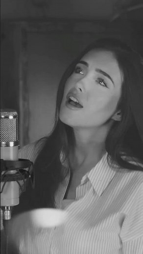 Stunning "Starlight" - Lucy Thomas (From The Musical "Rosie")