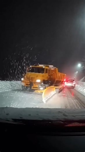 SNOWPLOW FAILURE NIGHTMARE 🚨❄️ The machine meant to keep roads safe suddenly fails — and chaos follows. 🚜 Snowplow losing control ❄️ Snow piling faster than crews can clear 🚗 Drivers trapped behind ⚠️ One breakdown turns deadly When winter overwhelms infrastructure, even help becomes part of the danger. 👇 Would you trust this road after seeing this? ⚠️ AI Disclaimer: AI-generated cinematic recreation inspired by real winter road maintenance incidents. Visuals are not actual footage. #Snowplo